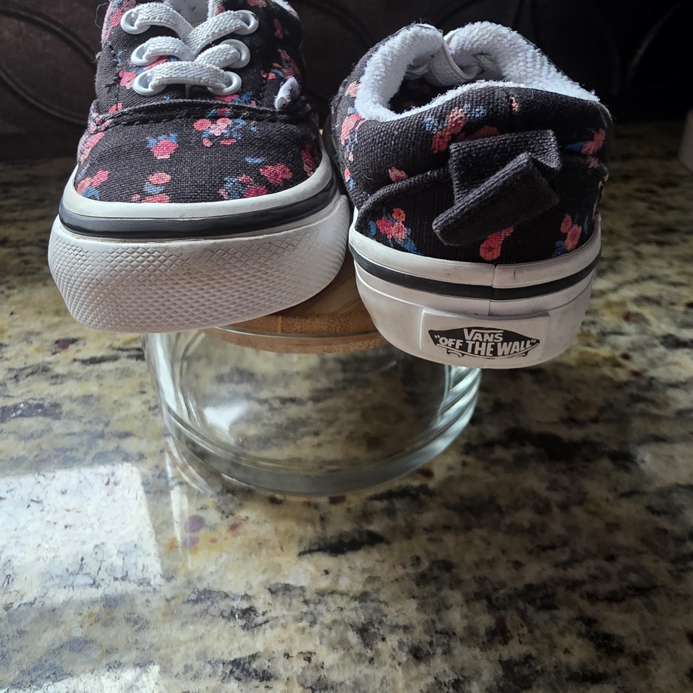 Vans Kids Black and Pink Floral Shoes, Baby Vans!! 😻 - Picture 2 of 7